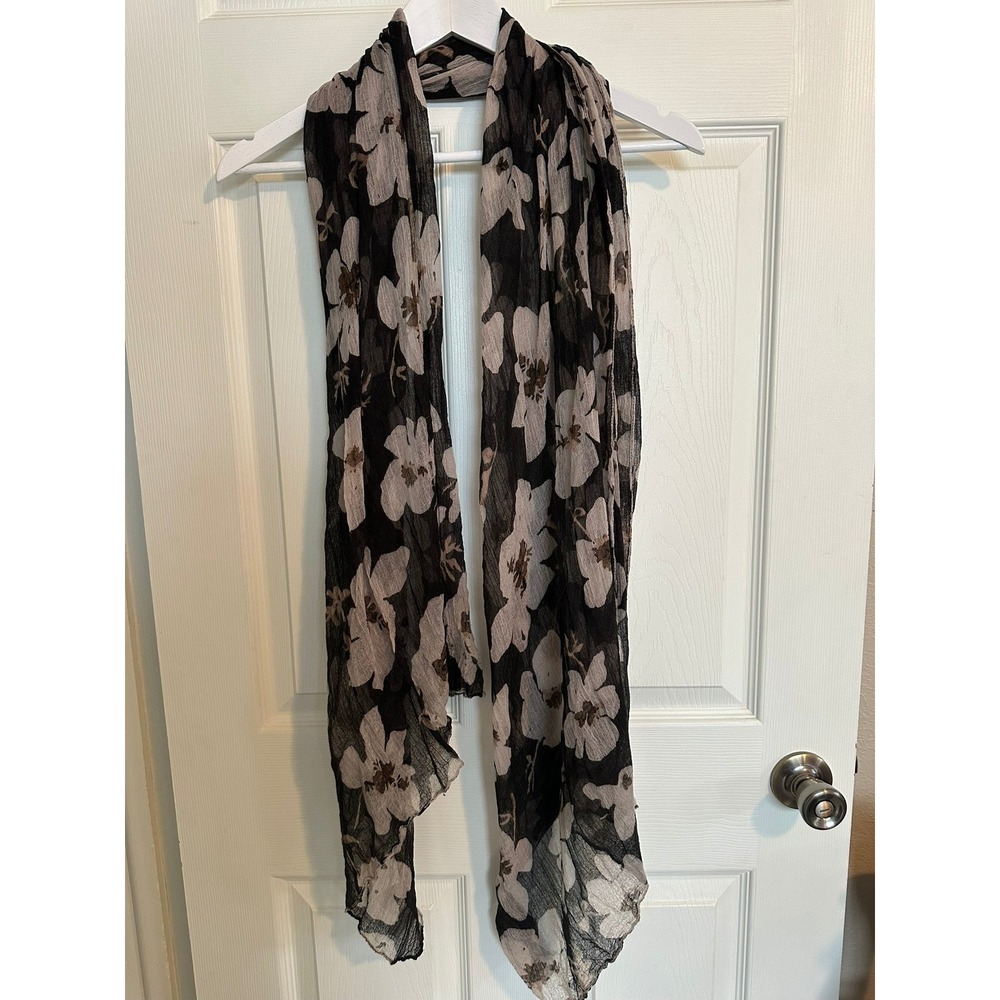 Ann‎ Taylor Loft Black and Cream Floral Scarf 24x80